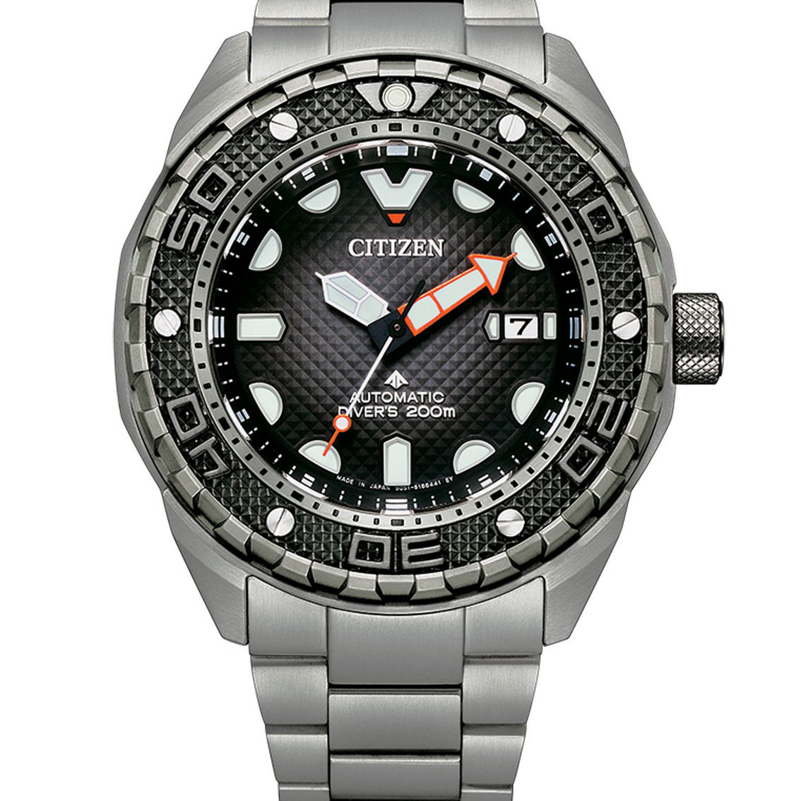 CITIZENダイバーズウォッチ ✓フジツボダイバー35周年‼️シチズンのチタンは、10万円で何を
