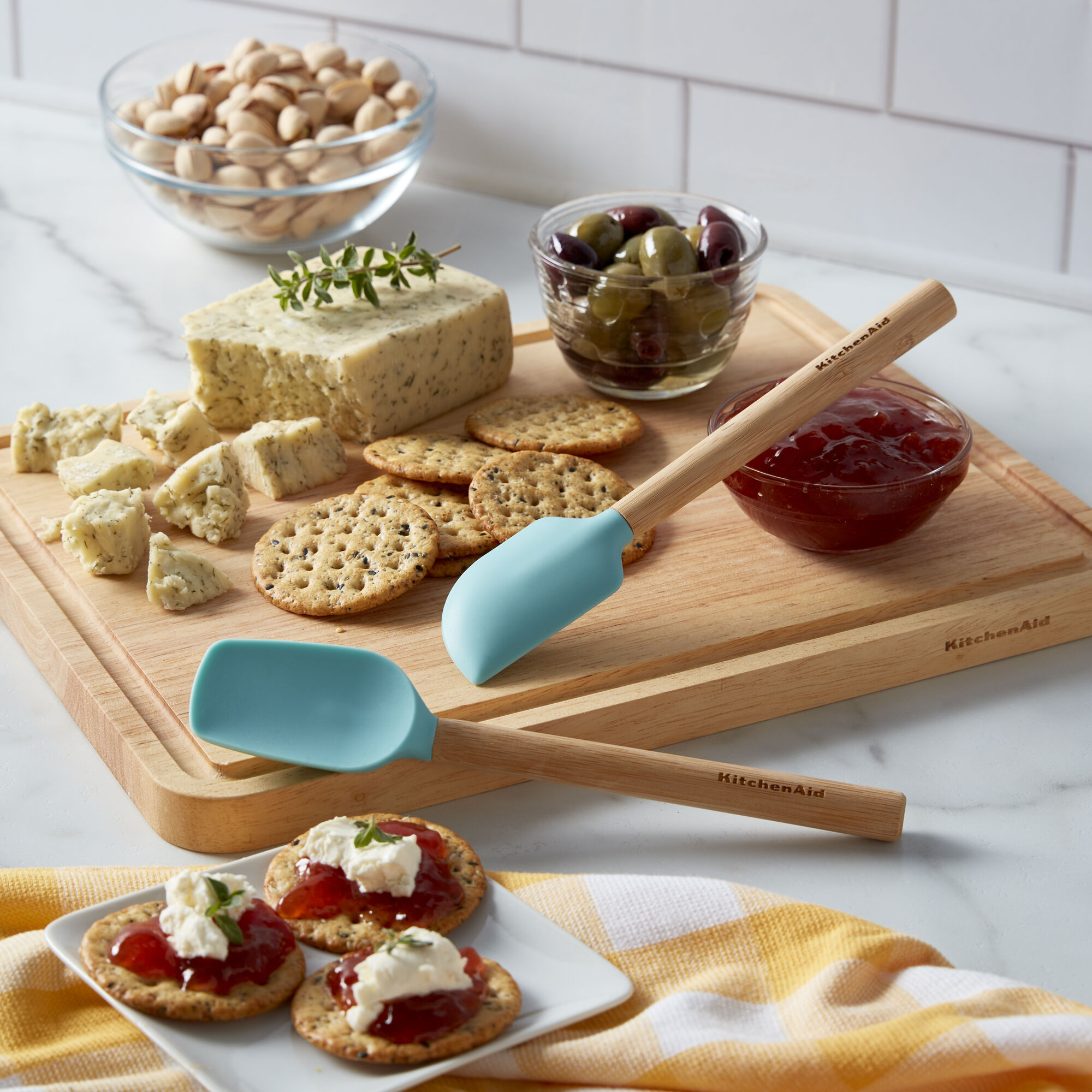 KitchenAid Bamboo Mini Spatula 2 pc. Set - Thumbnail 5