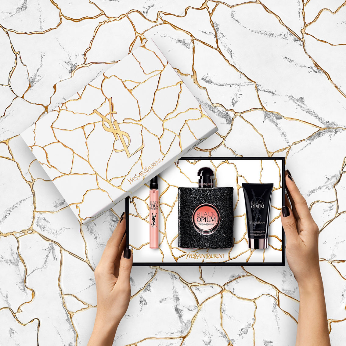 Yves Saint Laurent Black Opium セット 3706461_0000:2000-full-web?wid