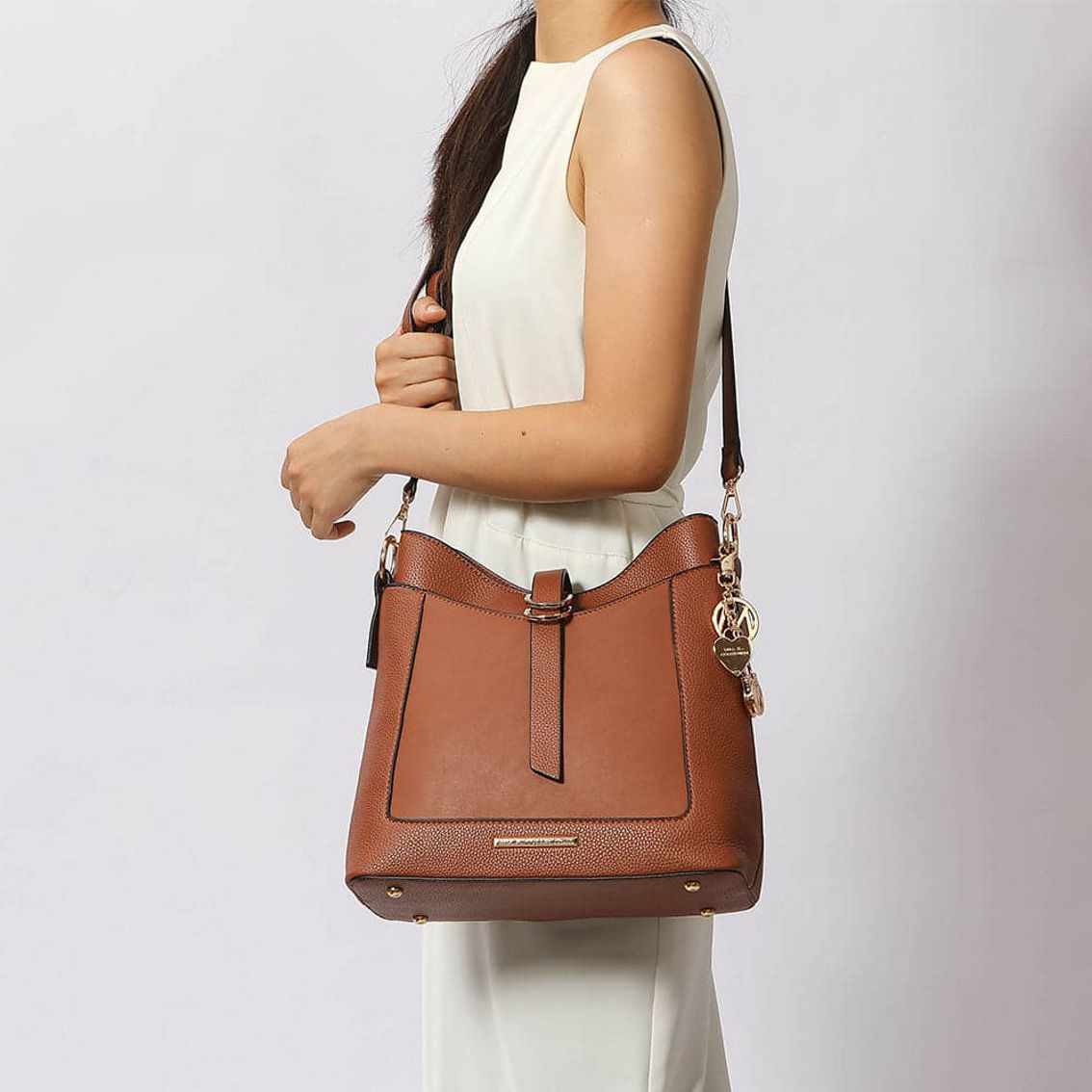 DSCO1188501300_4129_ALT2:2000-