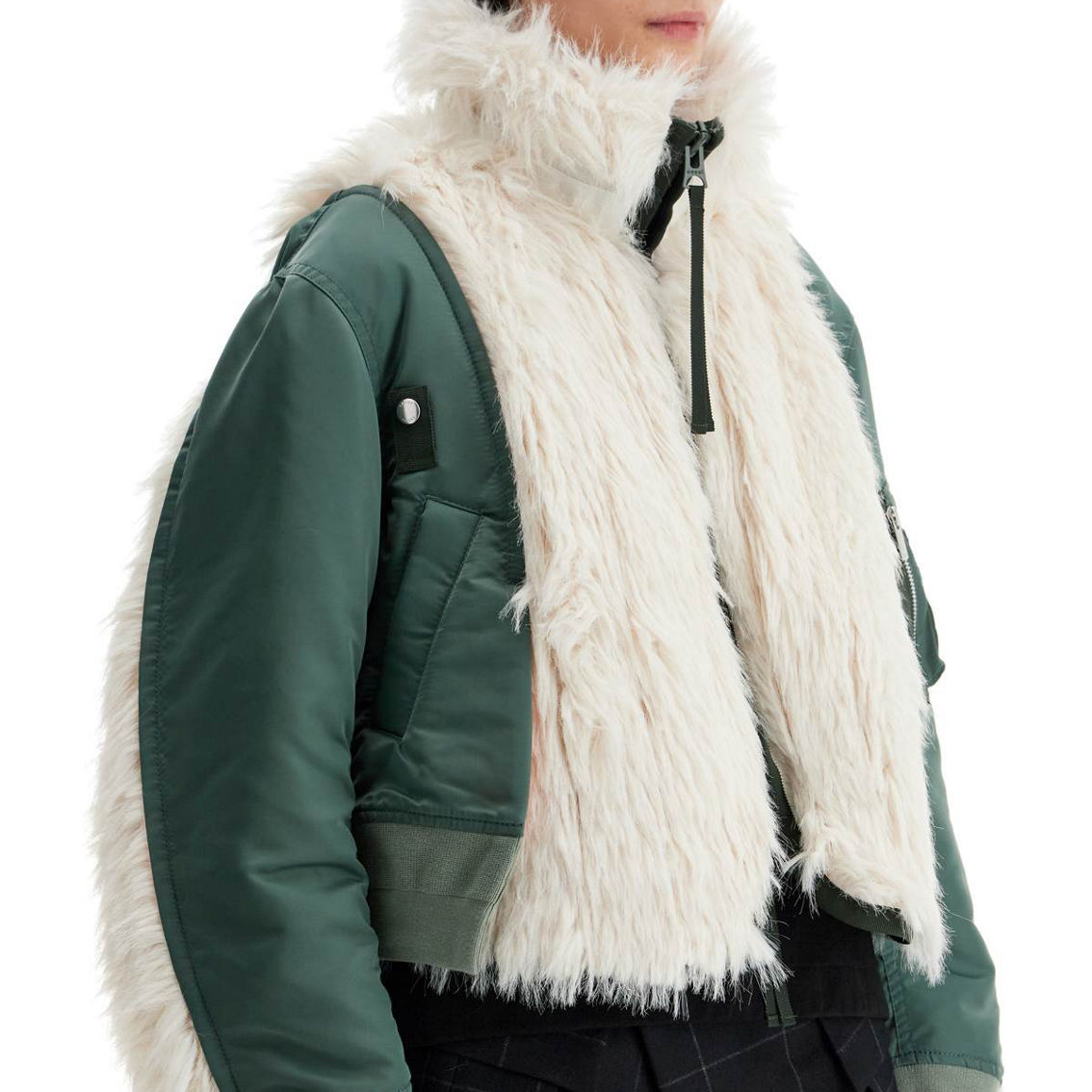 SACAI♦ツイルトリムのフェイクファージャケット DSCO1239924838_2041_ALT1:2000-